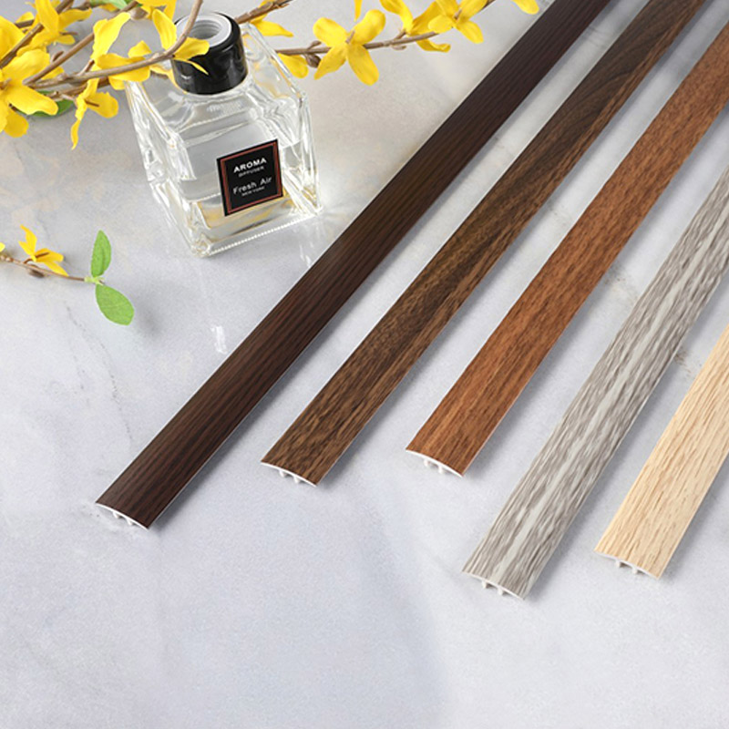 Jalur tepi lantai kayu berbentuk T tahan lasak