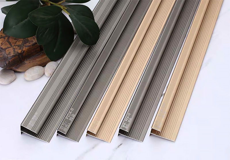 Pelbagai Saiz Keratan hidung tangga