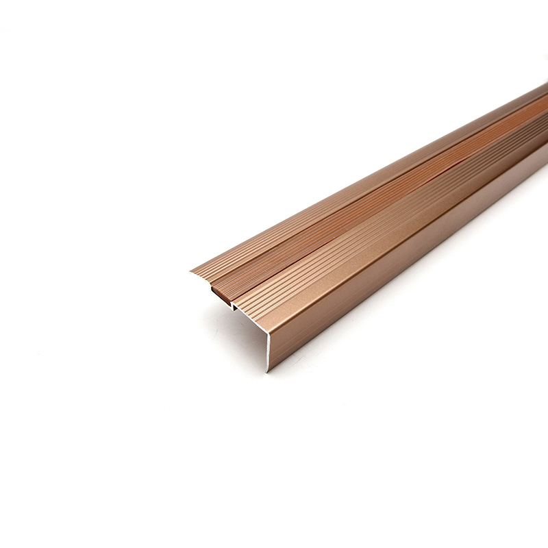 Profil nosing Tangga Mewah