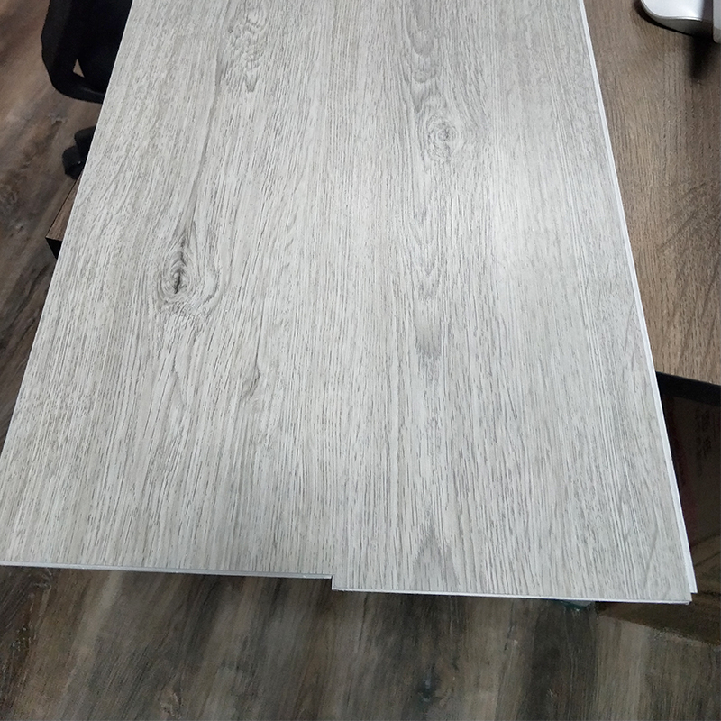 spc klik lantai vinil