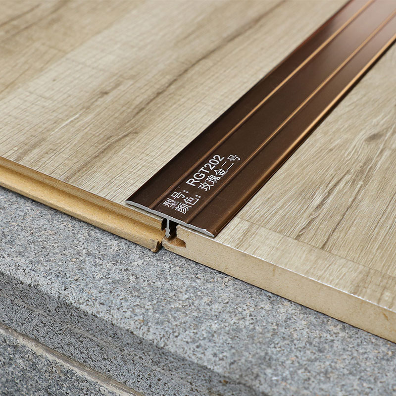 Jubin Dalaman ke jalur peralihan jubin