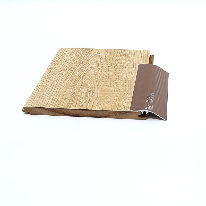 Jalur peralihan Aluminium Dalaman