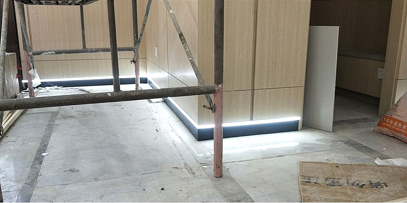 Papan skirt LED serba boleh