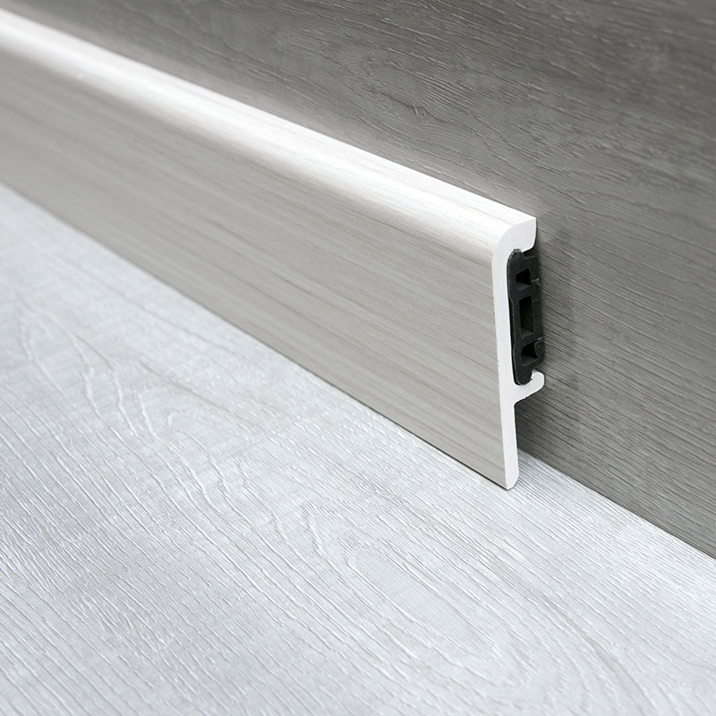 Papan skirt kelabu kalis air