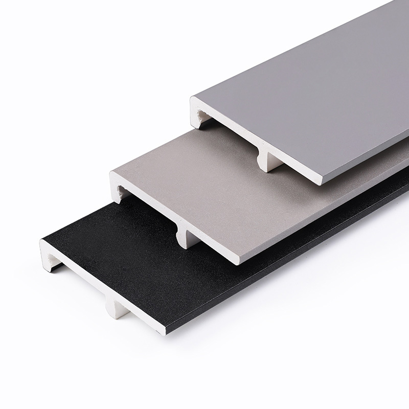 Papan skirt hitam kalis air