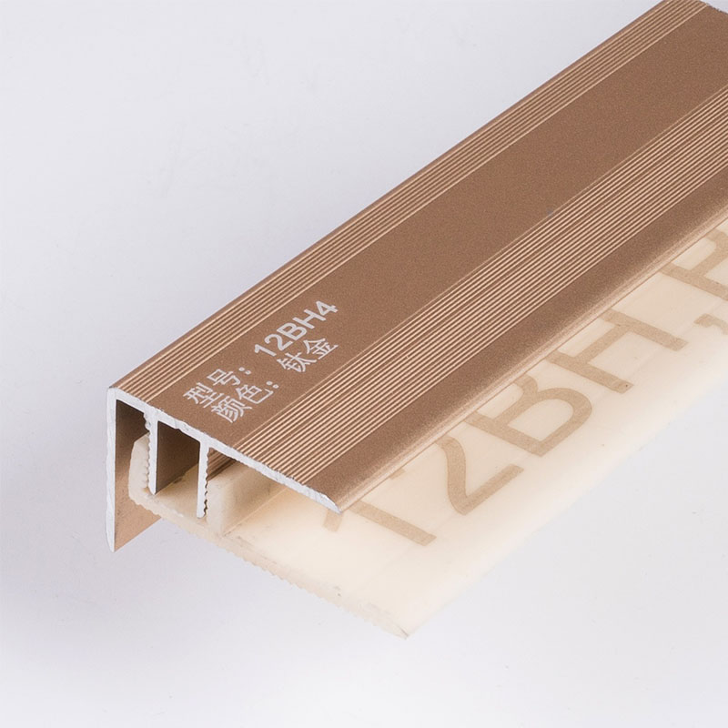 Kemasan hidung tangga jubin