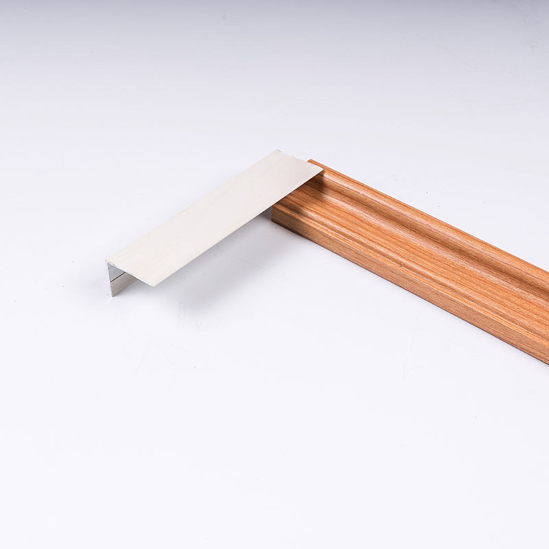 Kemasan tepi jubin lantai yang disesuaikan