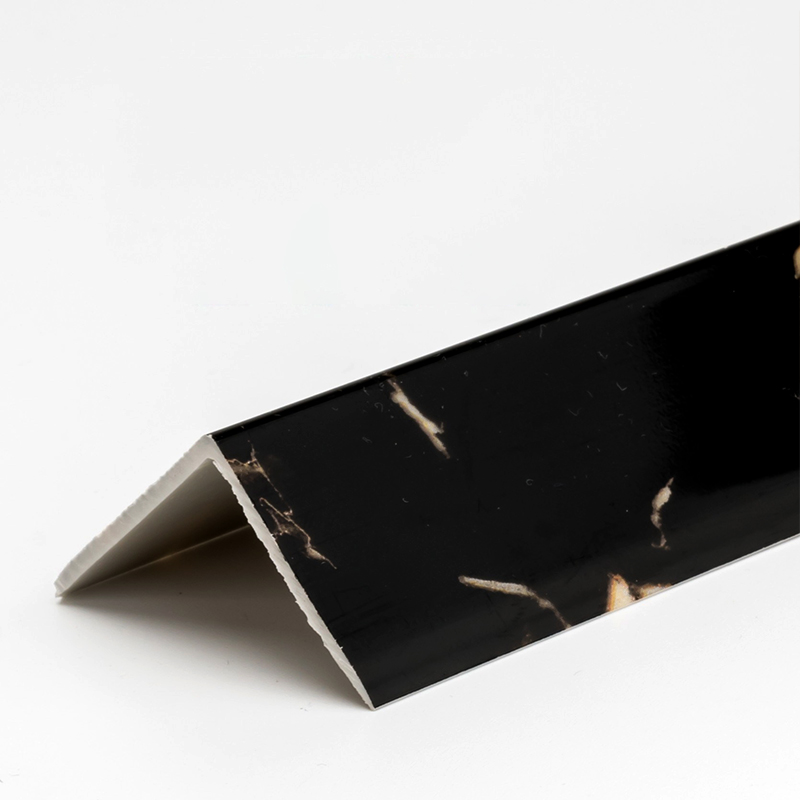 Jalur tepi berbentuk V