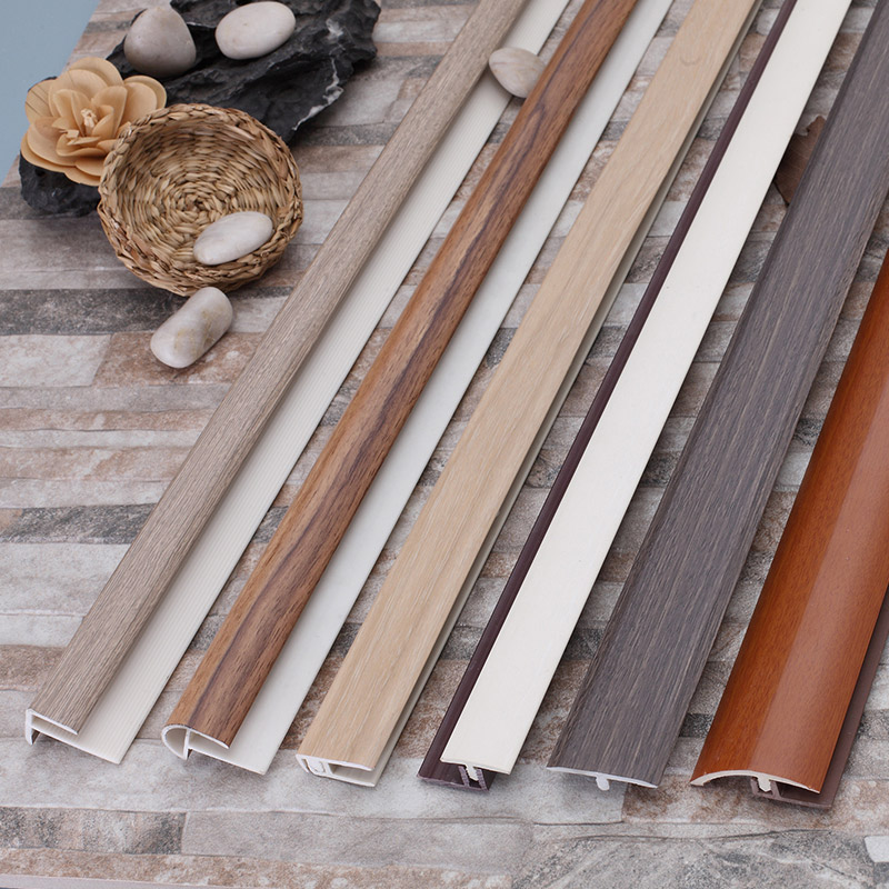 Kemasan tepi lantai PVC Bijian Kayu