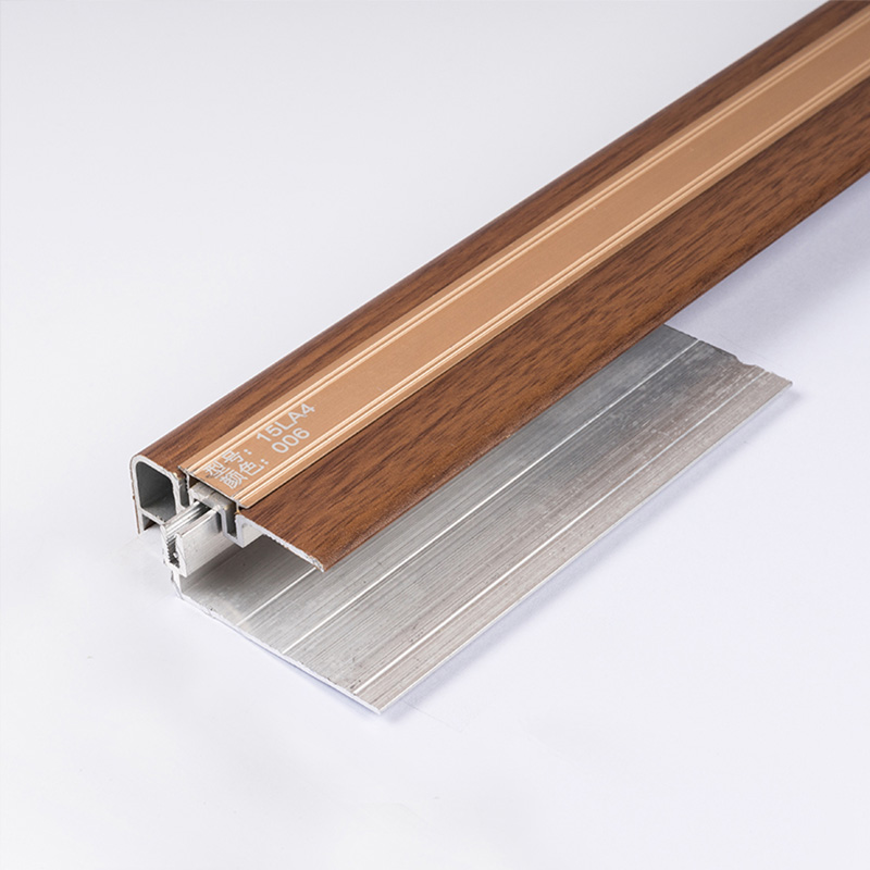 Kemasan tepi tangga berjubin