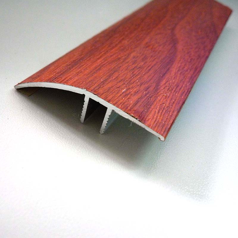  Jalur peralihan lantai aluminium