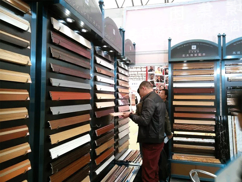 Pembekal panel kayu bergalur