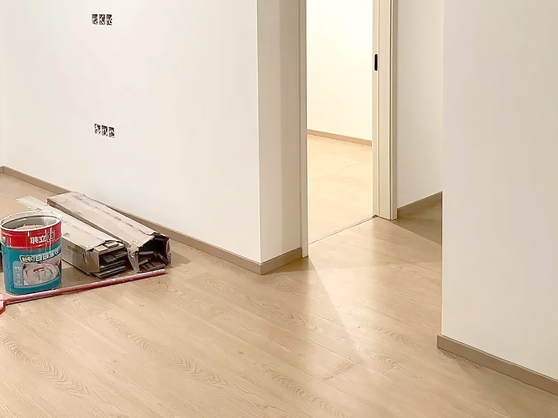 Sekiranya lantai kayu sepadan dengan papan tiang?