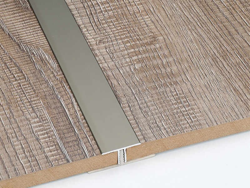 Jalur Peralihan pengacuan T aluminium