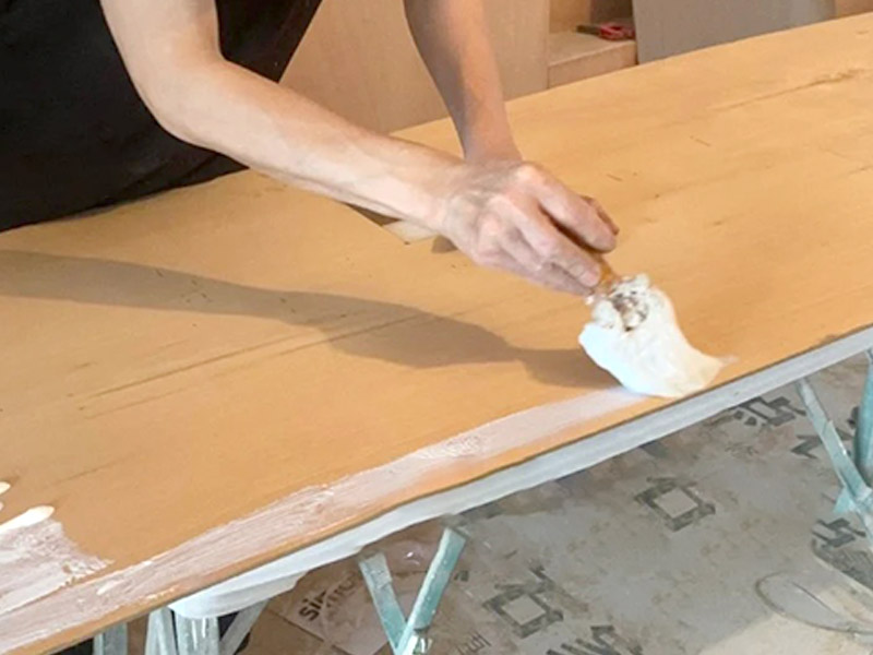 Apakah gam terbaik untuk papan dinding?