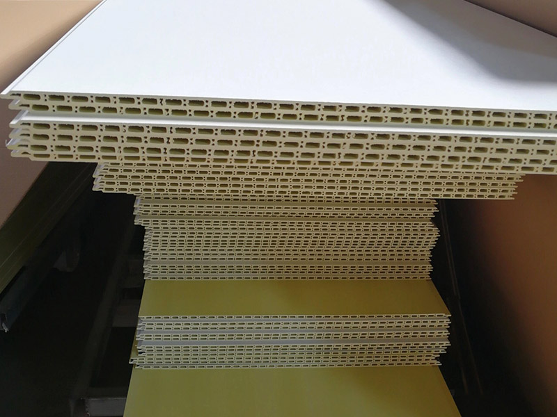 Bolehkah anda melukis panel dinding pvc?