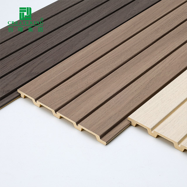 Panel Dinding Bergalur PVC Kemasan Kayu 170*11mm