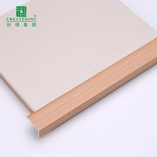 Jalur Tepi Lantai PVC 30*20mm L berbentuk