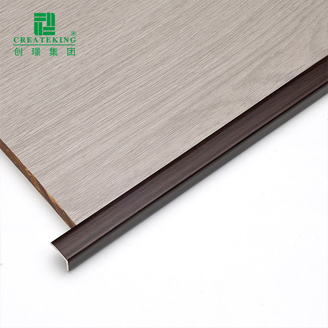 Jalur Tepi Lantai PVC 13*13mm berbentuk L