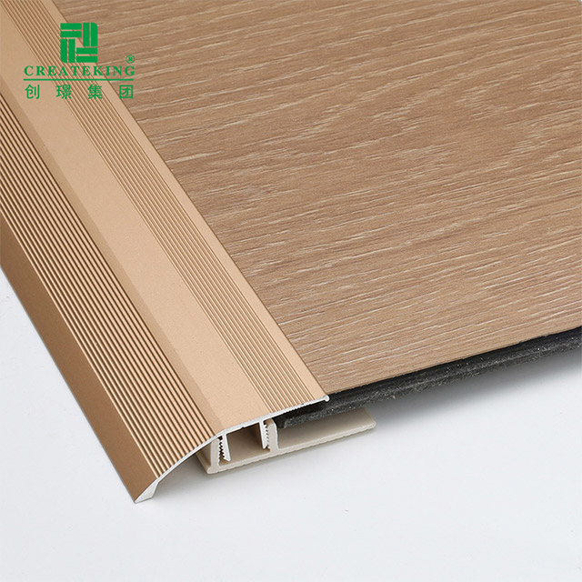 Pengurangan Lantai Aloi Aluminium 11.6x48mm