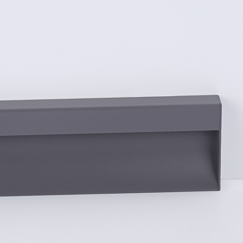 skirting dinding dengan cahaya