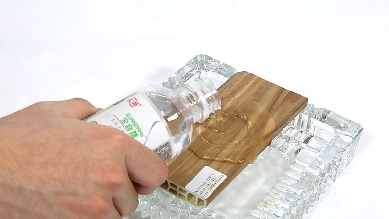 Adakah Papan Tiang PVC Kalis Air?