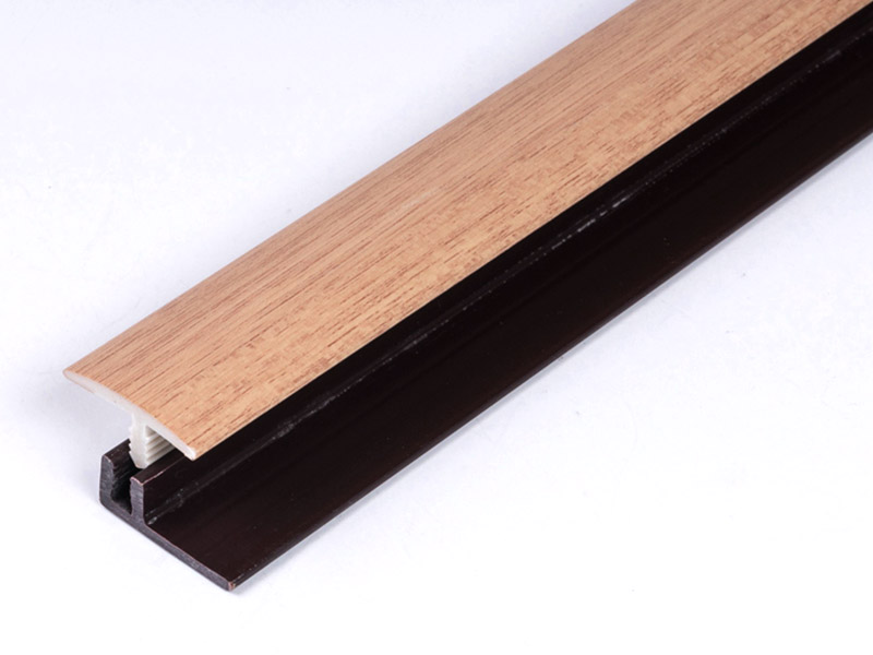 Jalur Peralihan Lantai PVC 25*8mm berbentuk T