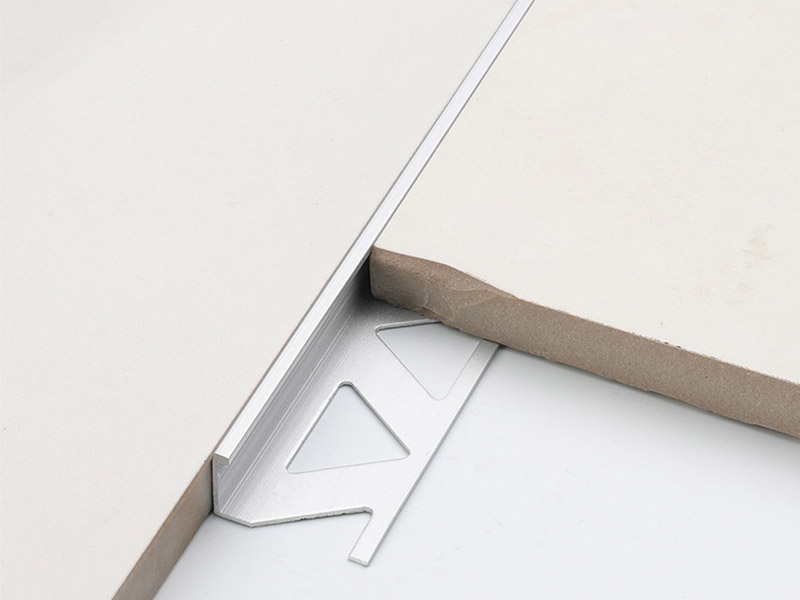  Kemasan Jubin Aluminium berbentuk L