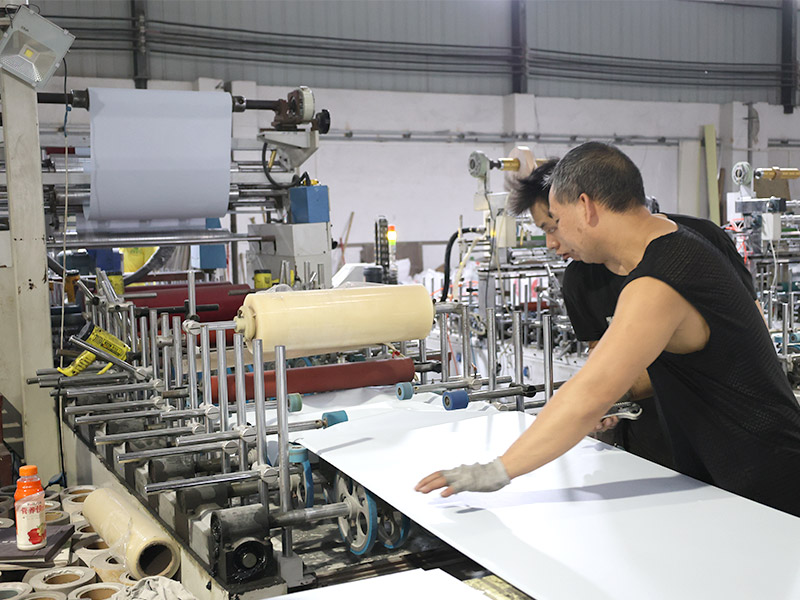 Bagaimana panel PVC dihasilkan?