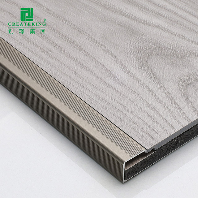Kemasan Tepi Segi Empat Lantai Laminate 24.9x8.2mm
