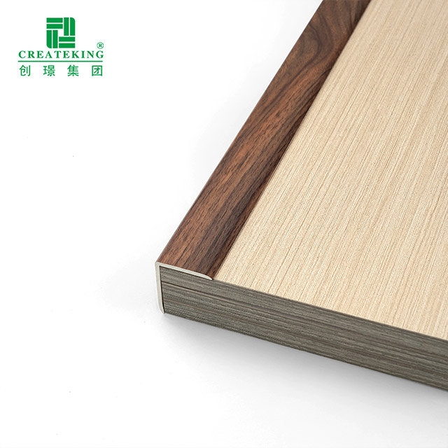 32*28mm Pelindung Sudut Lantai Kayu Pepejal PVC berbentuk L 