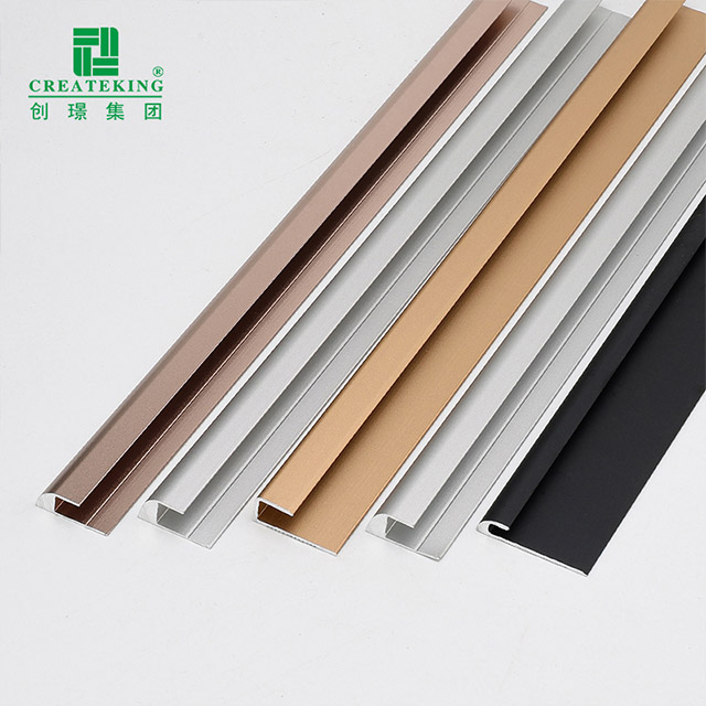 Jalur Peralihan Lantai berbentuk C 22x6mm 