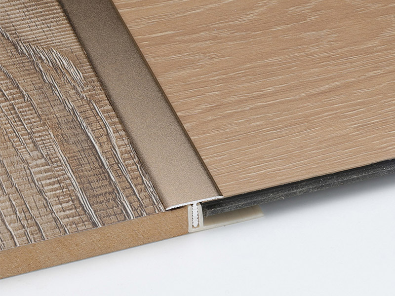 Jalur Peralihan Lantai T-acuan Aluminium