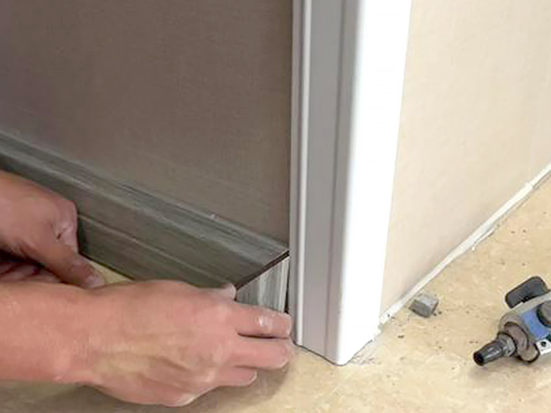 Bagaimana Untuk Menyertai Papan Skirting Square?