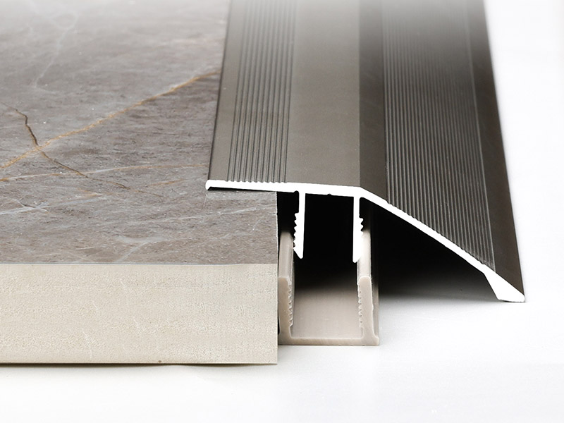 Apakah Jalur Peralihan Logam?