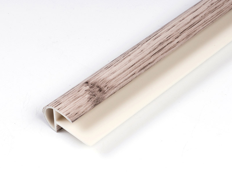 Hidung Tangga PVC Bulat 40*20mm