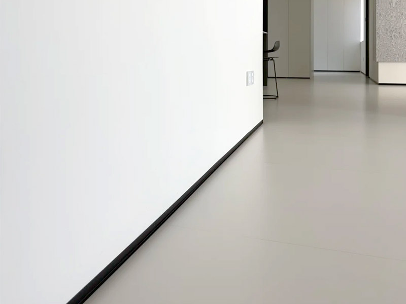 Papan Skirting ceruk