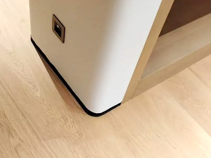 Papan Skirting ceruk